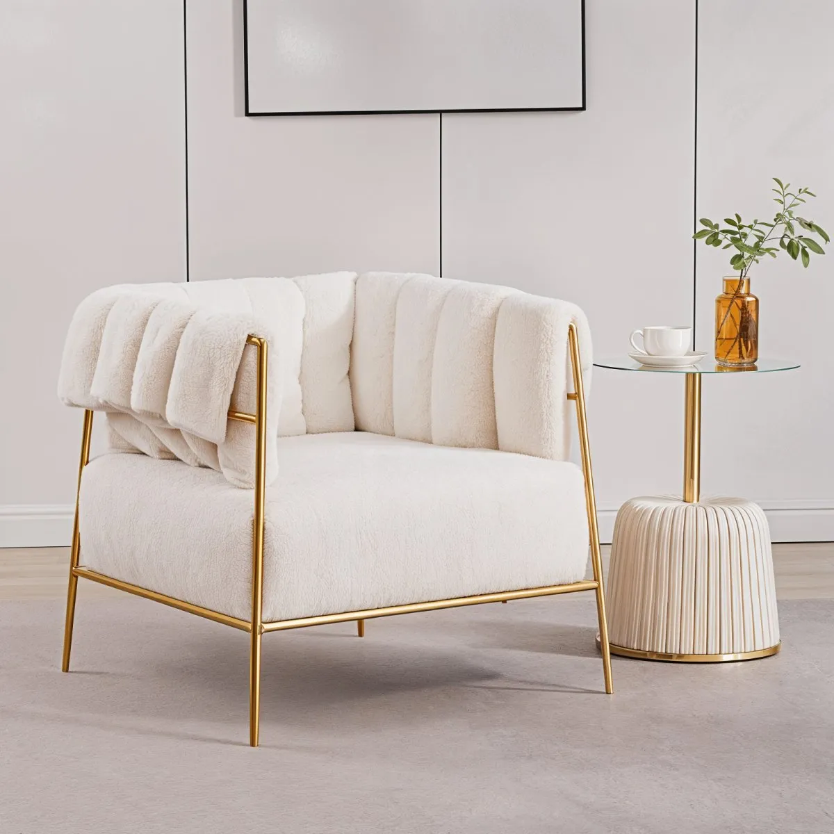 Cadiira Accent Chair