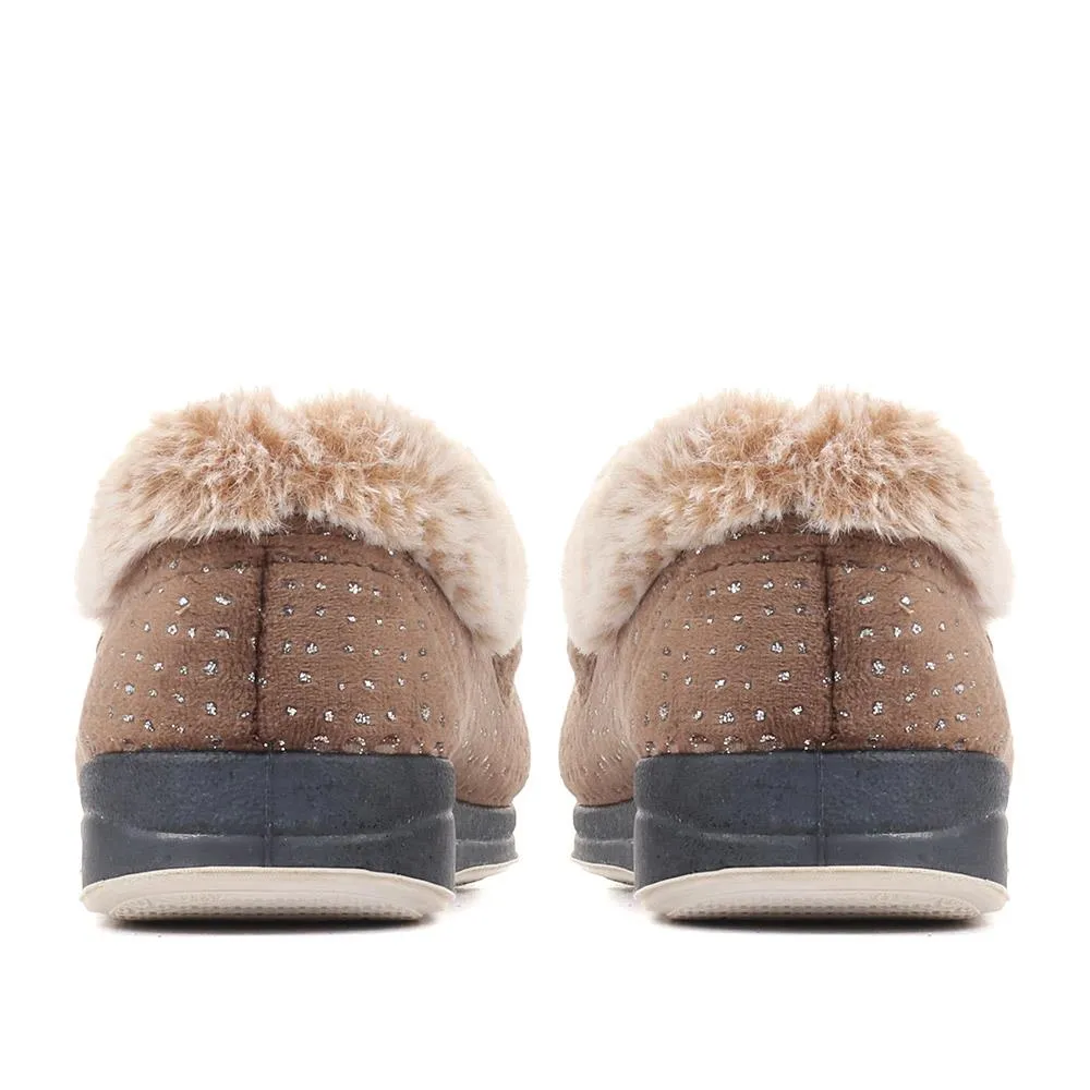 Extra Wide Fit Cosy Slippers - CELENE / 322 481