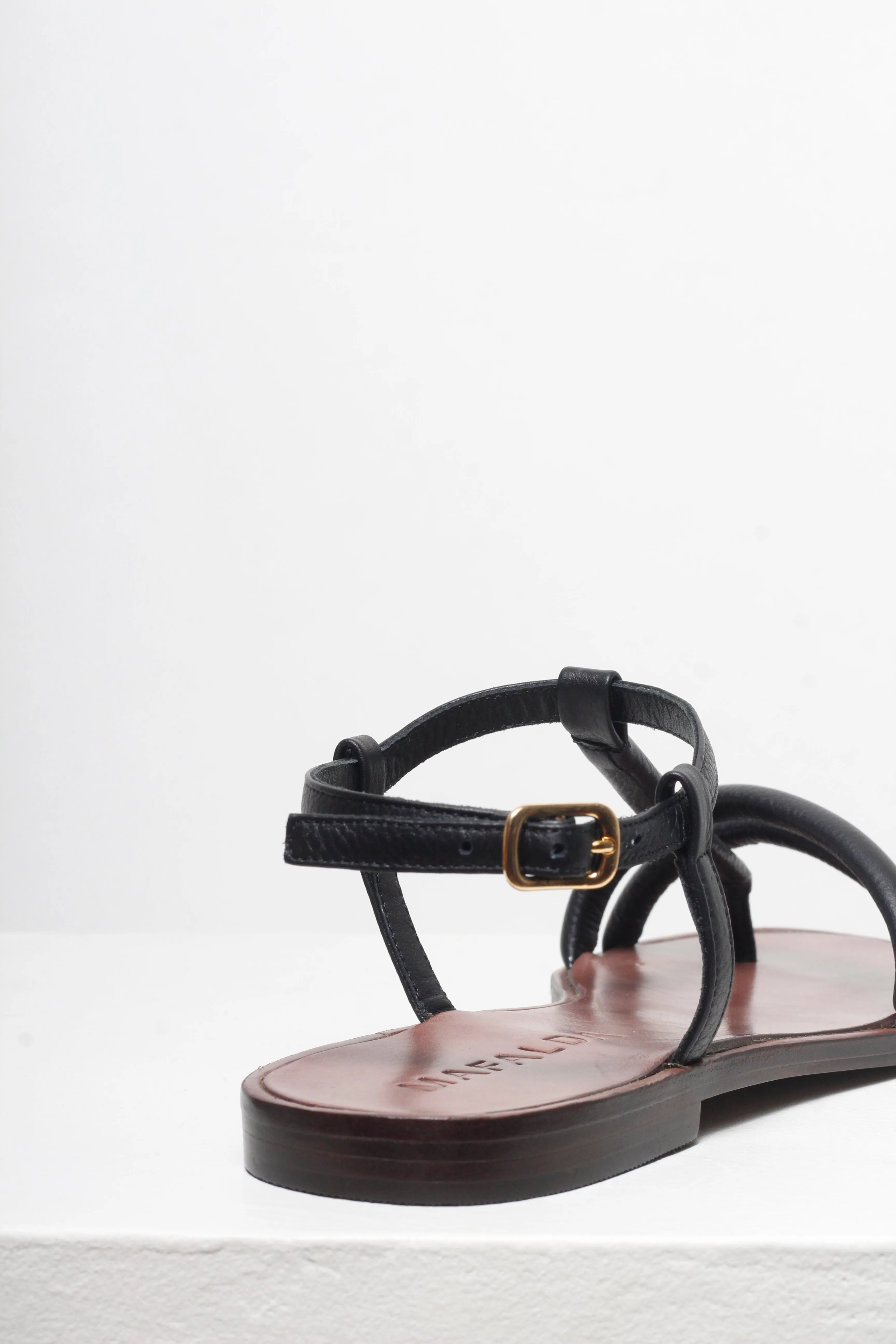 Mie Black Sandals