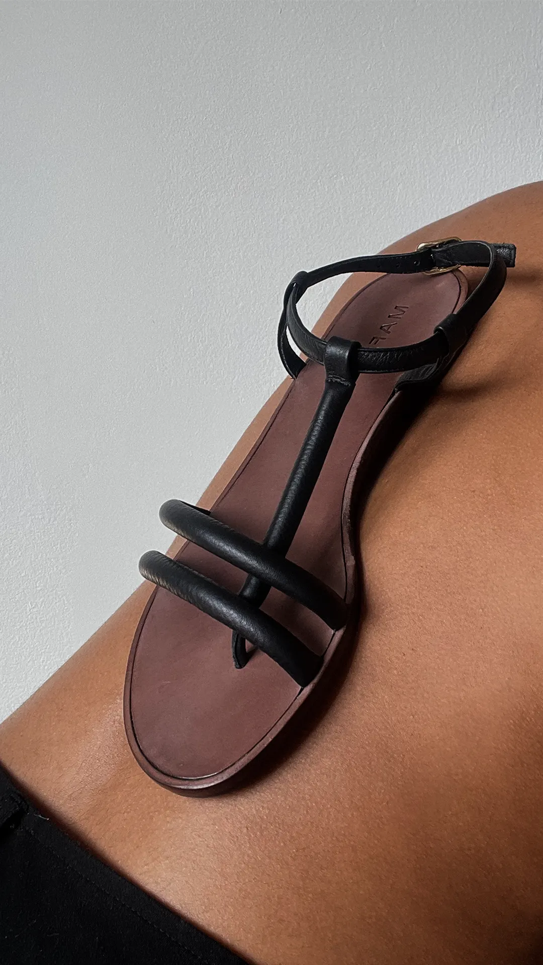 Mie Black Sandals