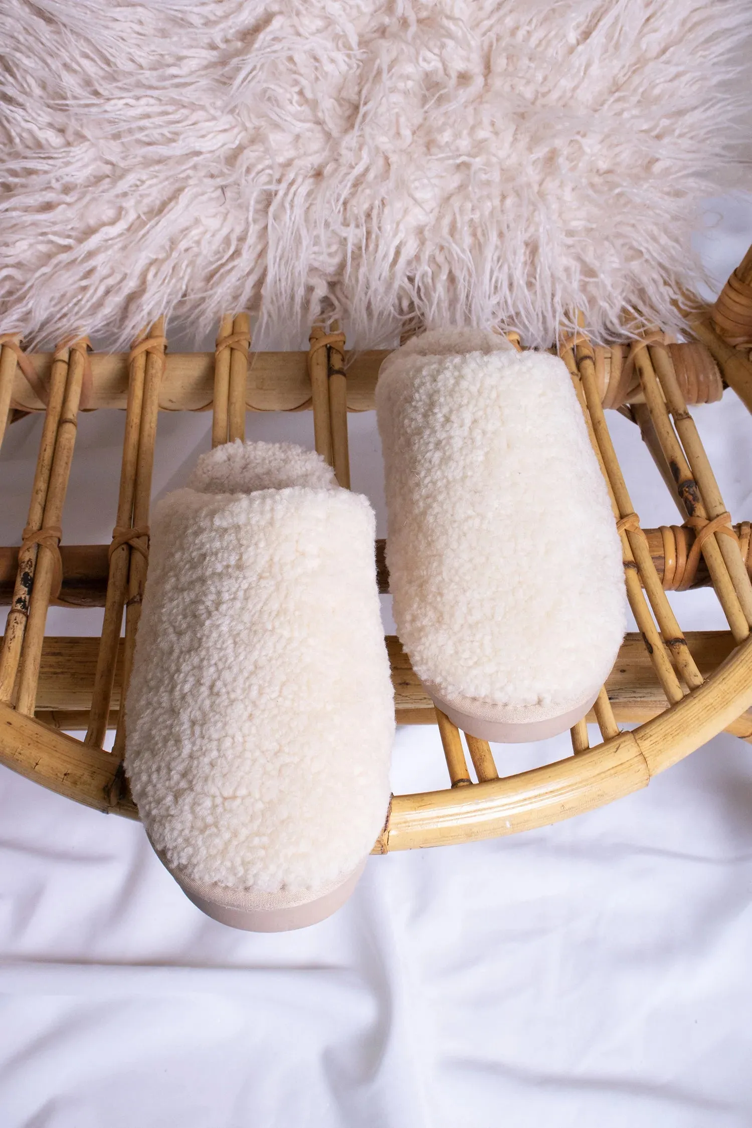 Pretty You London JUDE Natural sheepskin Slider Slippers in Natural