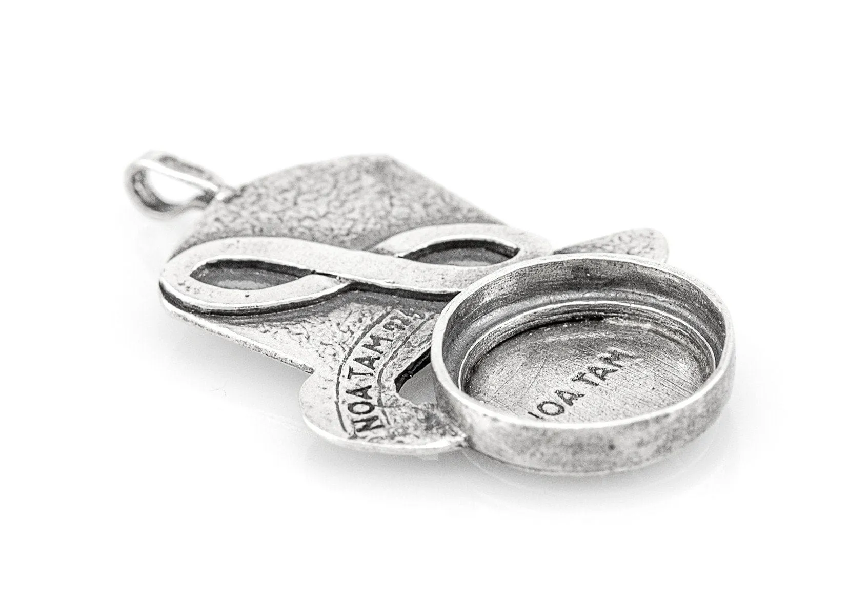Stylish Face Medallion Hat Necklace